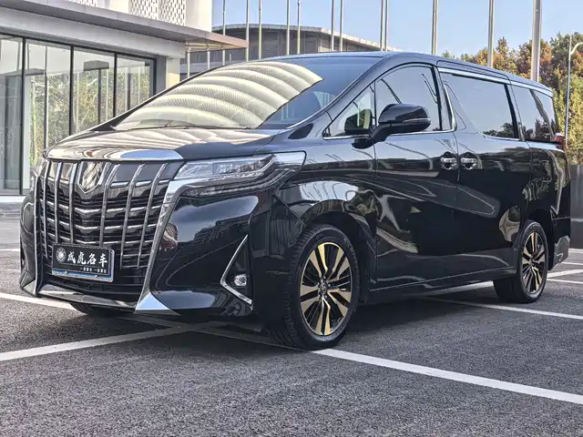 Toyota Elfa Alfa 2018 3.5l Premium Edition — фото