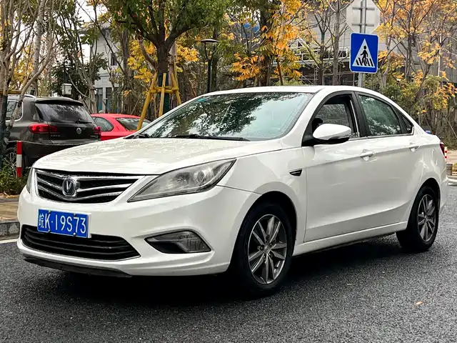 Chang'An Escape Eado 2016 1.6l Automatic Fashion Model