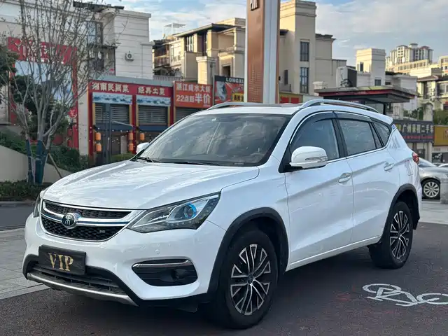 Byd Song New Energy Song New Energy 2017 Song Dm 1.5tid Full-Time Four-Wheel Drive Luxury Model — фото