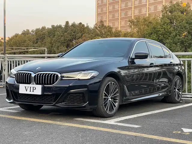 Bmw Bmw 5 Series Bmw 5 Series 2023 Facelift 530li Leading M Sports Package — фото