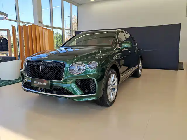 Bentley Bentayga Bentayga 2024 4.0t V8 Long Wheelbase Version