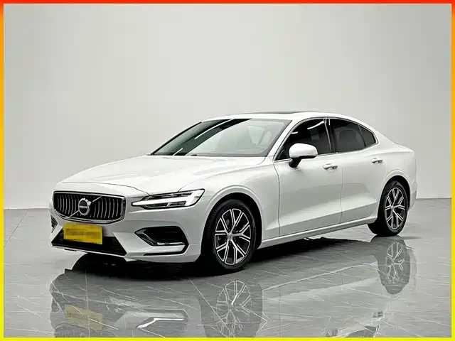 Volvo Volvo S60 Volvo S60 2023 B4 Zhiyi Luxury Edition — фото