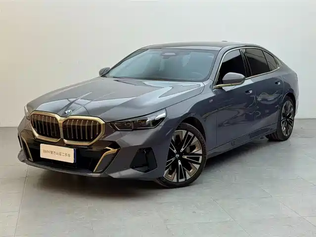 Bmw Bmw 5 Series Bmw 5 Series 2024 530li Exclusive M Sports Package — фото