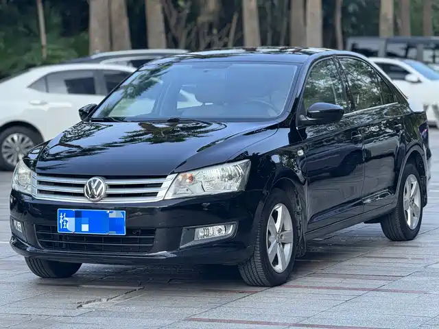 Volkswagen Santana Santana 2015 1.6l Automatic Comfort Version — фото