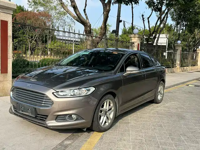 Ford Mondeo Mondeo 2013 1.5l Gtdi180 Fashion Model — фото