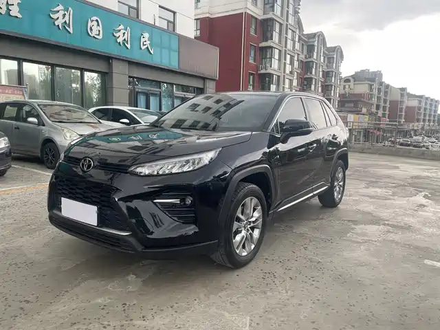 Toyota Willanda Wilanda 2022 2.0l Cvt Two-Wheel Drive Luxury Version — фото