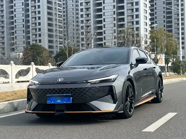 Chang'An Changan Uni-V Changan Uni-V 2024 1.5t Noble Sports Model — фото