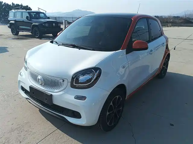 Smart Smartforfour Smart Forfour 2016 1.0l 52kw Passion Version — фото