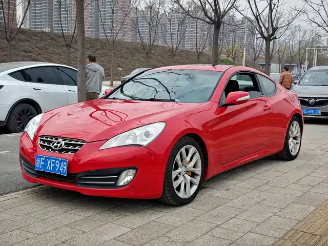 Hyundai Genesis-Coolpad Genesis-Coolpad 2009 2.0t Automatic Deluxe Edition