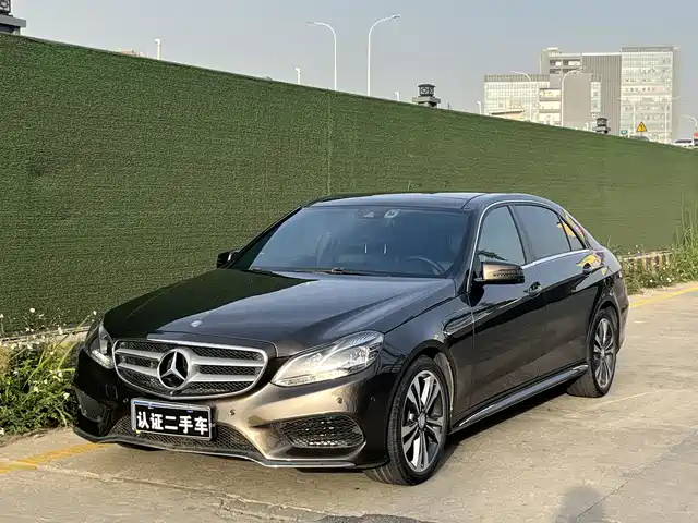 Mercedes-Benz Mercedes-Benz E-Class Mercedes-Benz E-Class 2015 Facelift E 260 L Sporty