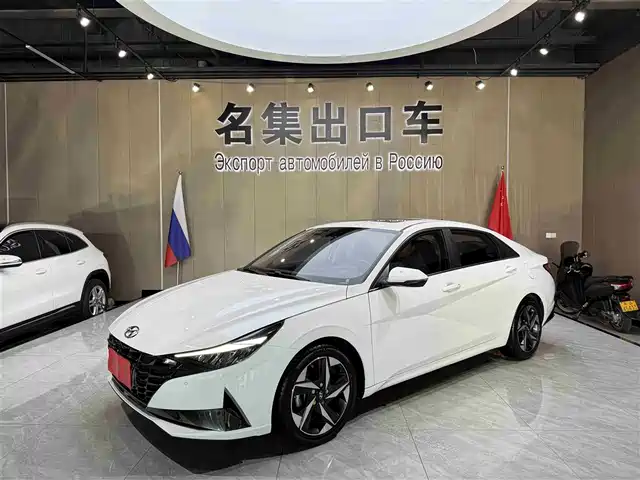 Hyundai Elantra Elantra 2022 1.5l Cvt Lux Premium Edition — фото