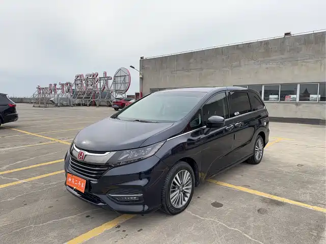 Honda Odyssey Odyssey 2018 2.4l Smart Edition — фото