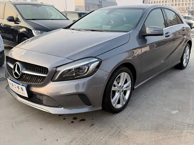 Mercedes-Benz Mercedes-Benz A-Class (Imported) Mercedes-Benz A-Class (Imported) 2017 A 200 Dynamic — фото