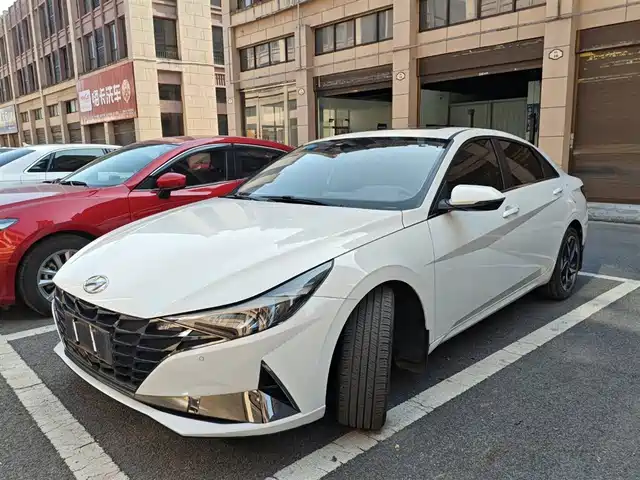 Hyundai Elantra Elantra 2022 1.5l Cvt Lux Premium Edition — фото