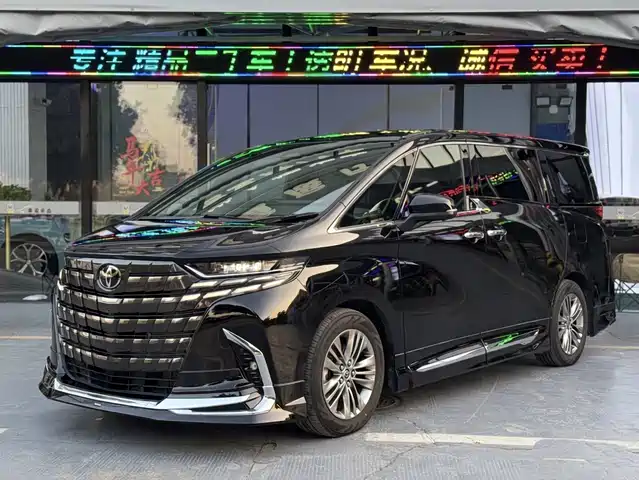 Toyota Elfa Alfa 2025 Shuangqing 2.5l Premium Gold Edition — фото