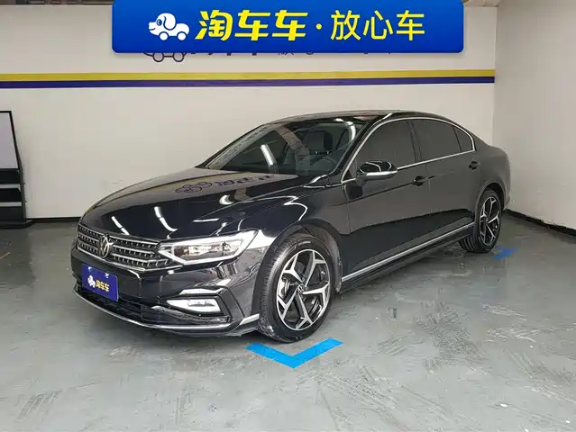 Volkswagen Magotan Magotan 2025 Model 330tsi Dsg Luxury Model — фото