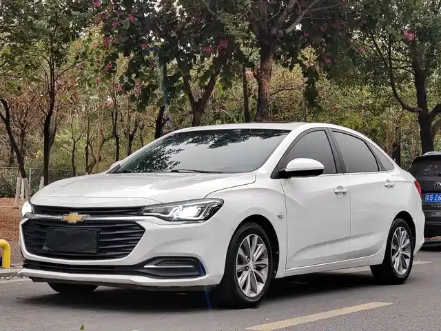 Chevrolet Cruze Cruze 2021 320 Automatic Sunroof Edition — фото