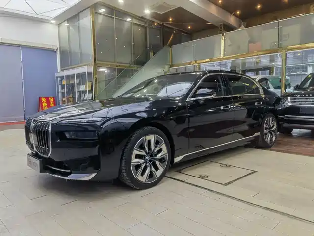 Bmw Bmw 7 Series Bmw 7 Series 2023 740li Exclusive Luxury Package — фото
