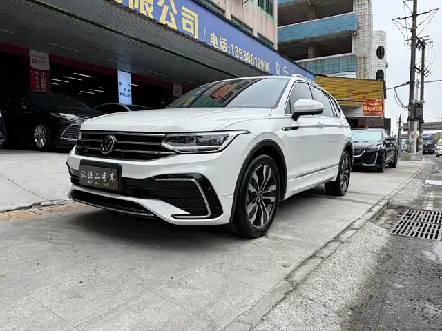 Volkswagen Tiguan L Tiguan L 2022 330tsi Automatic Two-Wheel Drive R-Line Version — фото