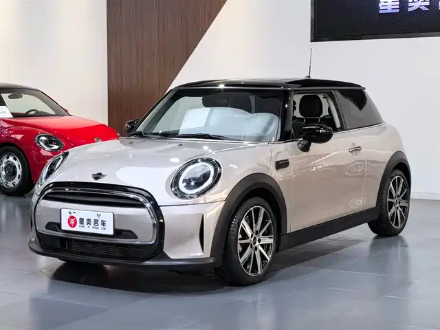 Mini Mini Mini 2023 1.5t Cooper Artist — фото