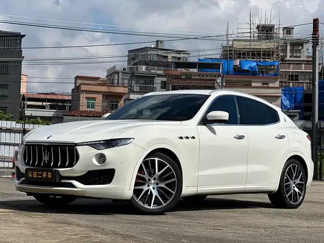Maserati Levante Levante 2016 3.0t Standard Model — фото