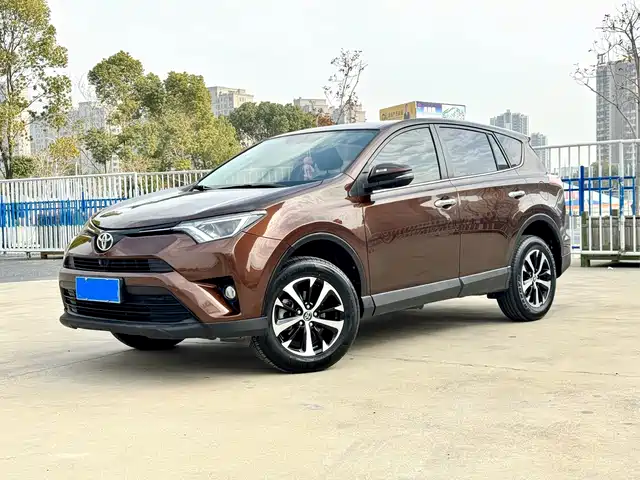 Toyota Rav4 Rongfang Rav4 Rongfang 2016 2.0l Cvt Two-Wheel Drive Fashion Version National V — фото