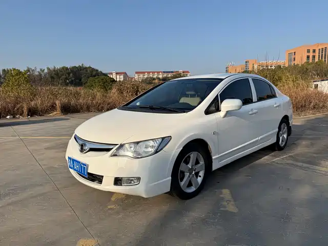 Siming Siming Siming 2012 1.8l Automatic — фото