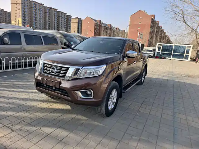 Nissan Navarre Navara 2017 2.5l Automatic Four-Wheel Drive Luxury Version Qr25 — фото