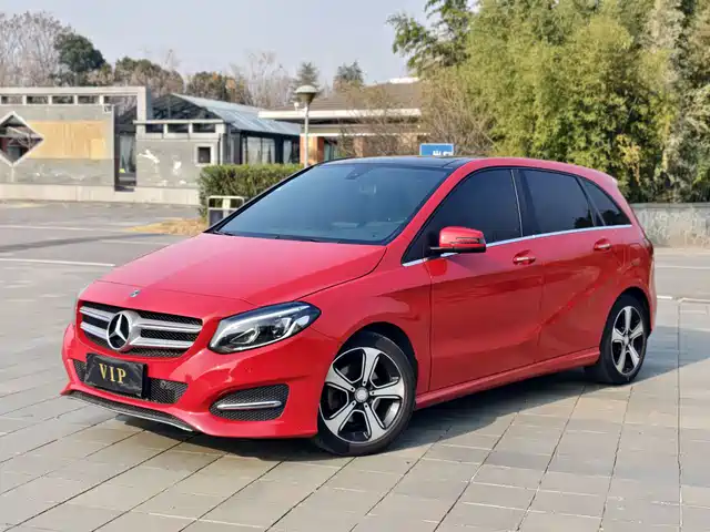 Mercedes-Benz Mercedes Benz B Class Mercedes-Benz B-Class 2017 B 200 Luxury