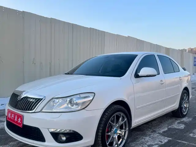 Skoda Octavia Octavia 2010 2.0tsi Rs — фото