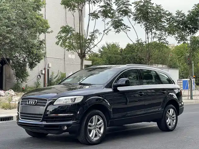Audi Audi Q7 Audi Q7 2007 3.6 Fsi Quattro Luxury Model — фото