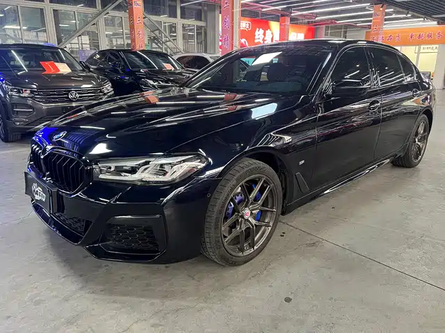 Bmw Bmw 5 Series Bmw 5 Series 2022 Facelift 525li M Sports Package — фото