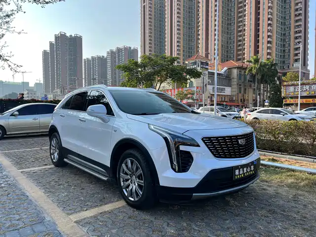 Cadillac Cadillac Xt4 Cadillac Xt4 2020 28t Two-Wheel Drive Leading Model — фото