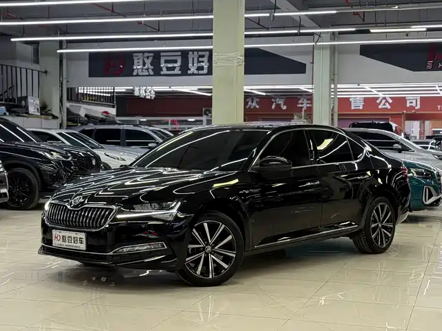Skoda Speedy Superb 2025 Tsi280 Dsg Exclusive Edition — фото
