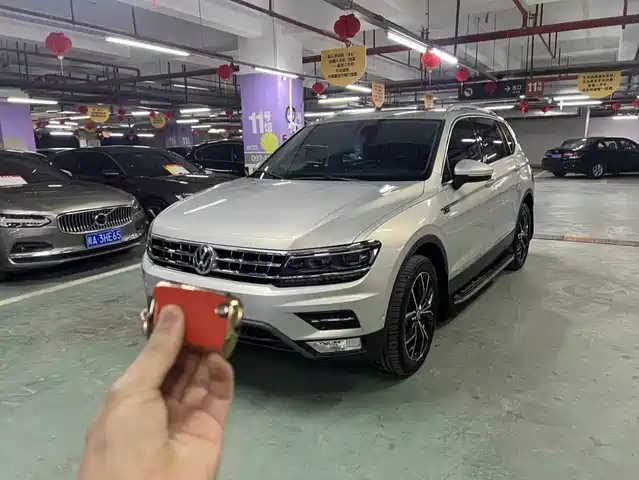 Volkswagen Tiguan L Tiguan L 2017 380tsi Automatic Four-Wheel Drive Flagship Version — фото