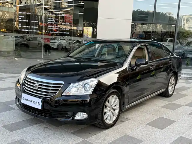Toyota Crown Crown 2011 2.5l Royal Leather Sunroof Special Edition — фото