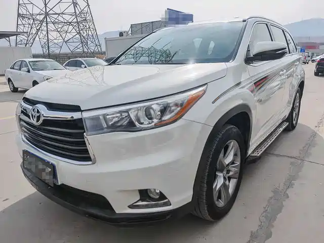 Toyota Highlander Highlander 2015 2.0t Four-Wheel Drive Luxury Version 7 Seats — фото