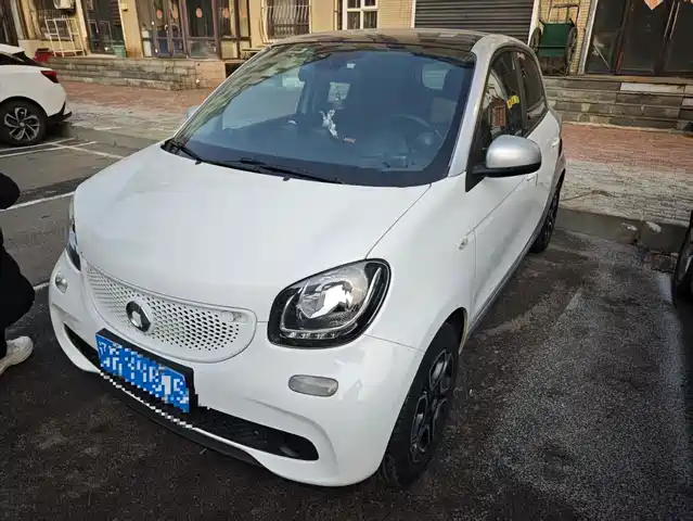 Smart Smartforfour Smart Forfour 2016 0.9t 66kw Pioneer Edition