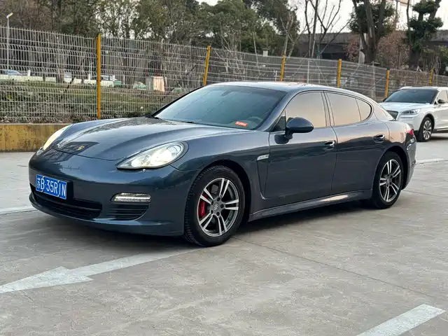 Porsche Panamera Panamera 2013 Panamera Platinum Edition 3.6l