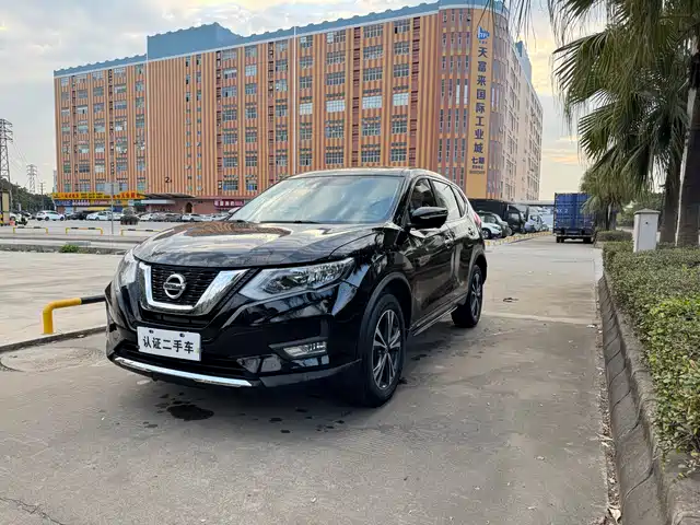 Nissan Qijun X-Trail 2017 2.5l Cvt Deluxe Edition 4wd — фото