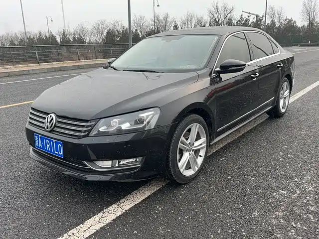 Volkswagen Passat Passat 2014 1.8tsi Dsg Royal Edition — фото
