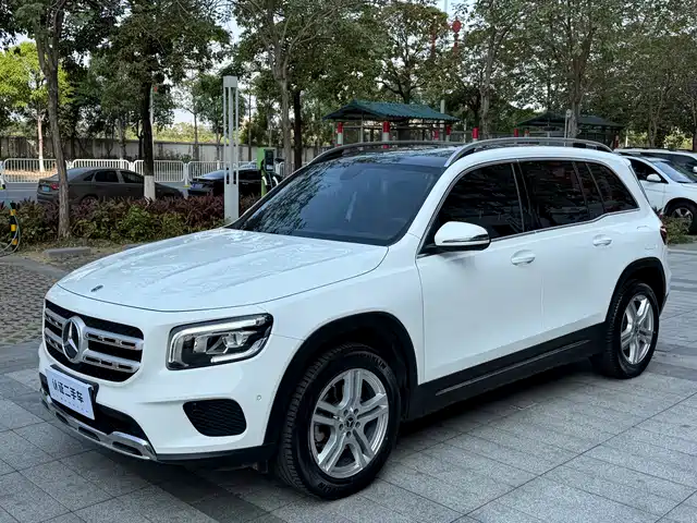 Mercedes-Benz Mercedes-Benz Glb Mercedes-Benz Glb 2022 Facelift Glb 200 Fashion Model