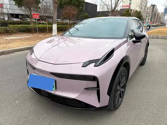 Very Kryptonian Jikrx Jikrypton X 2025 Four-Seater Rear Exorcism Cube Version — фото