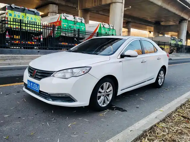 Roewe Roewe 360 Roewe 360 ​​2015 1.5l Automatic Luxury Version — фото