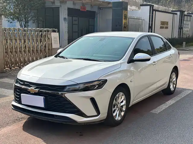 Chevrolet Cruze Cruze 2023 1.5l Dual-Clutch Enjoyment Version — фото