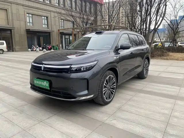 Aito Asks The World Wenjie M7 Wenjie M7 2024 1.5t Intelligent Driving Rear Drive Ultra Version 5 Seats — фото