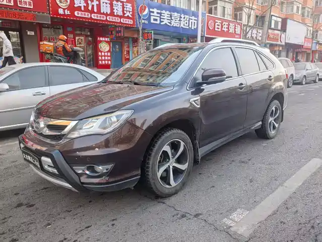 Byd Byd S7 Byd S7 2015 2.0t Automatic Premium Model