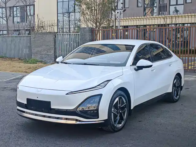 Wuling Motors Wuling Starlight Wuling Starlight 2024 Co-Creation Edition 510 Advanced Type — фото
