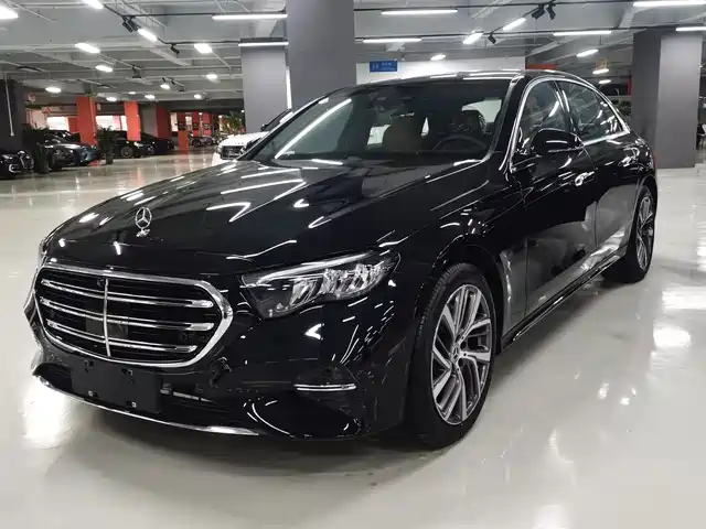 Mercedes-Benz Mercedes-Benz E-Class Mercedes-Benz E-Class 2026 E 300 L Luxury Model — фото