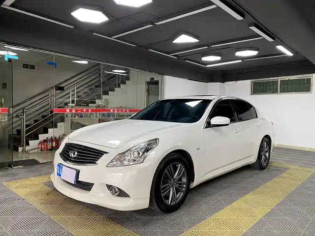 Infiniti Infiniti G Series Infiniti G Series 2013 G25 Sedan Luxury Sports Edition — фото